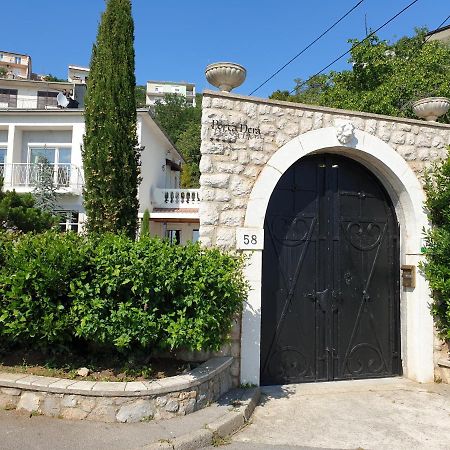 Bella Casa Lägenhet Senj  Exteriör bild