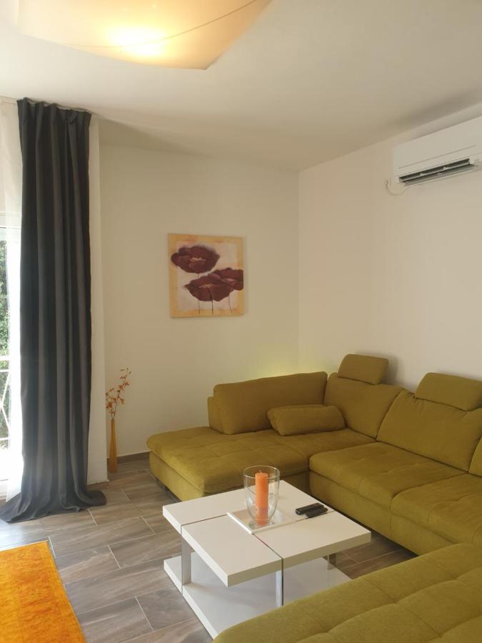 Bella Casa Lägenhet Senj  Exteriör bild